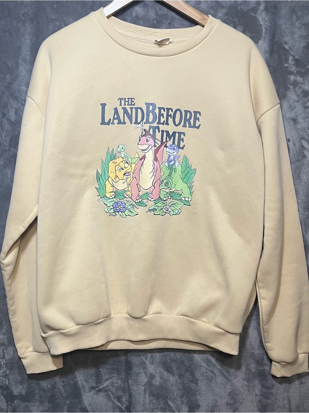 Unbranded The Land Before Time Graphic Crewneck Sweatshirt - Cream